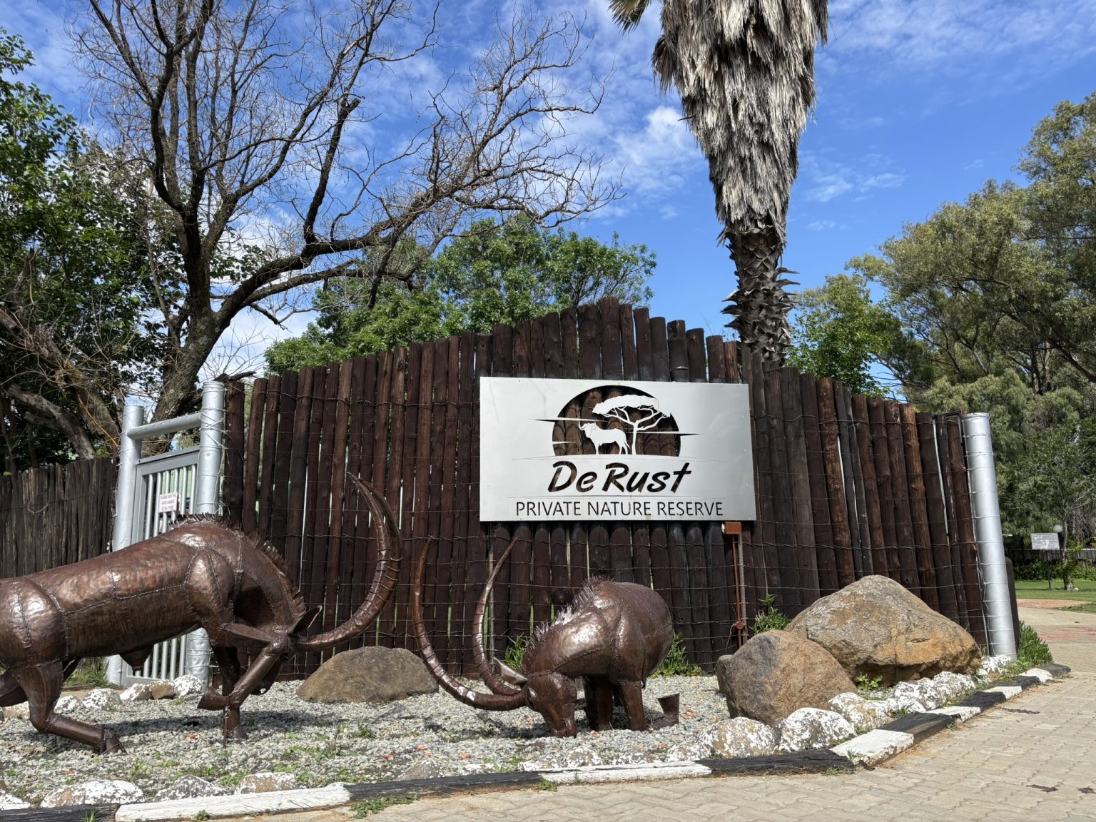 Main gate sign